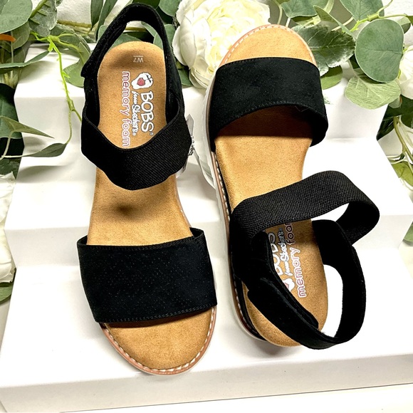 Skechers Womens Desert Kiss Black Ankle Strap Heel Wedge Sandals Shoes NWT - Picture 2 of 8